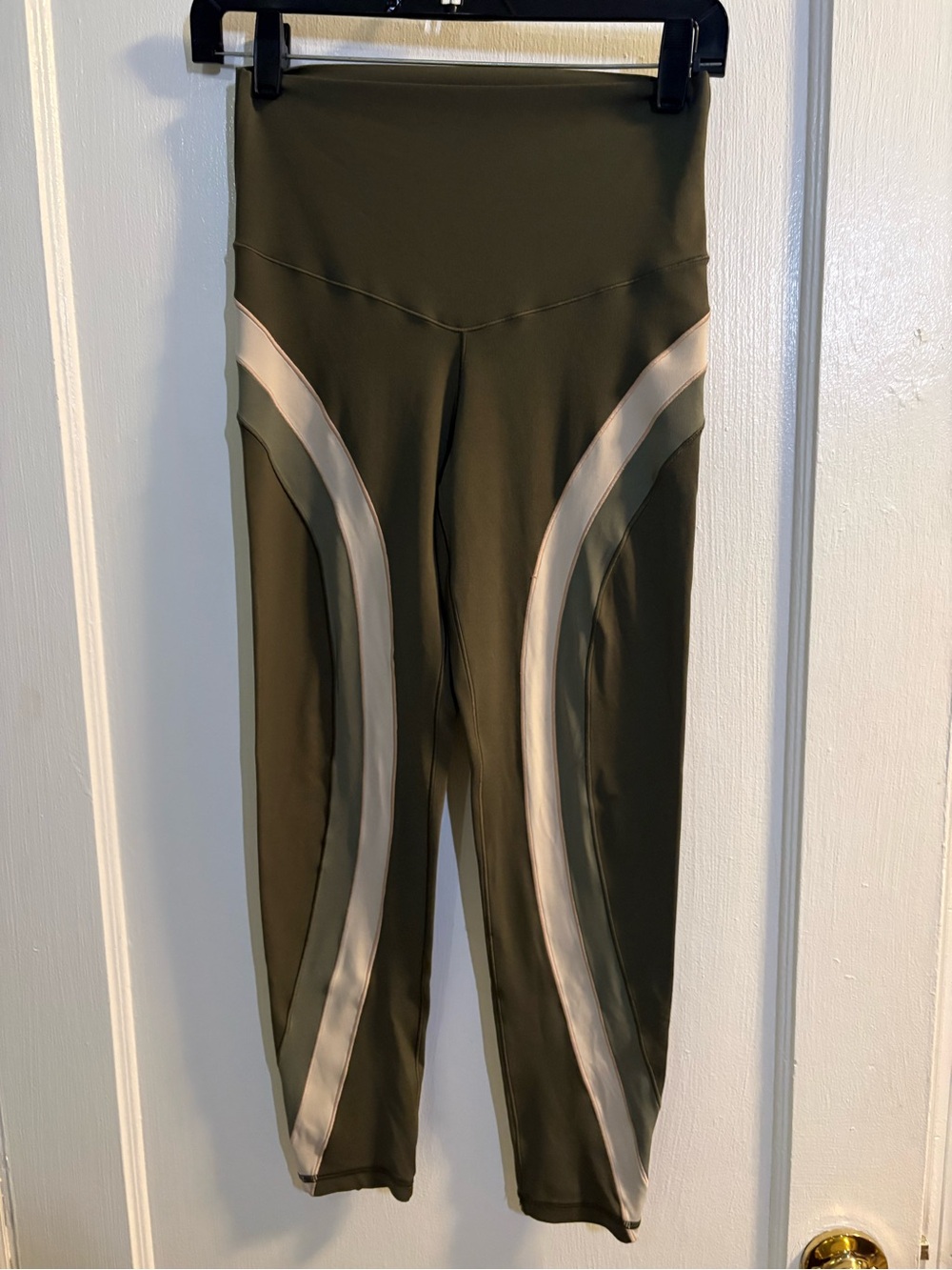Aerie High-Waist Olive Green Athletic Leggings with Contrast Panels